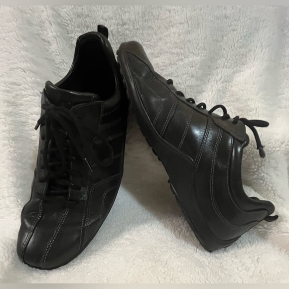 Cole Haan men’s black leather shoes. Almost new and very good condition. Thanks - Picture 2 of 3